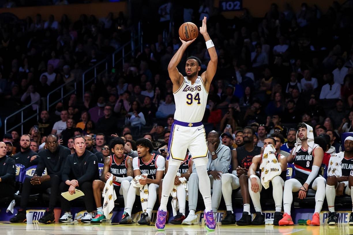 前湖人锋线新星将回到法甲联赛，他在发展联盟的表现都非常一般？